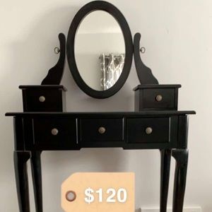 Makeup vanity 5 drawers with mirror
